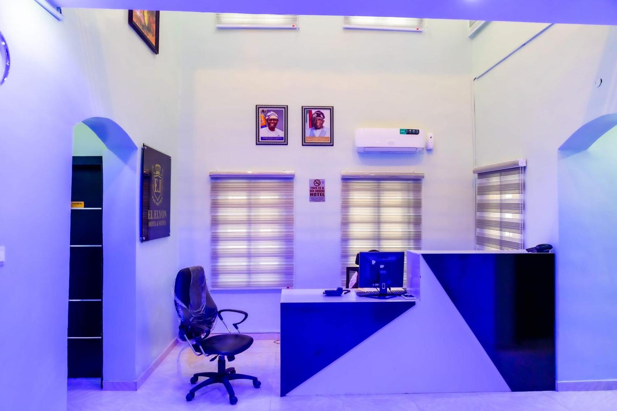 El Elyon Hotel And Suites Lagos Dış mekan fotoğraf