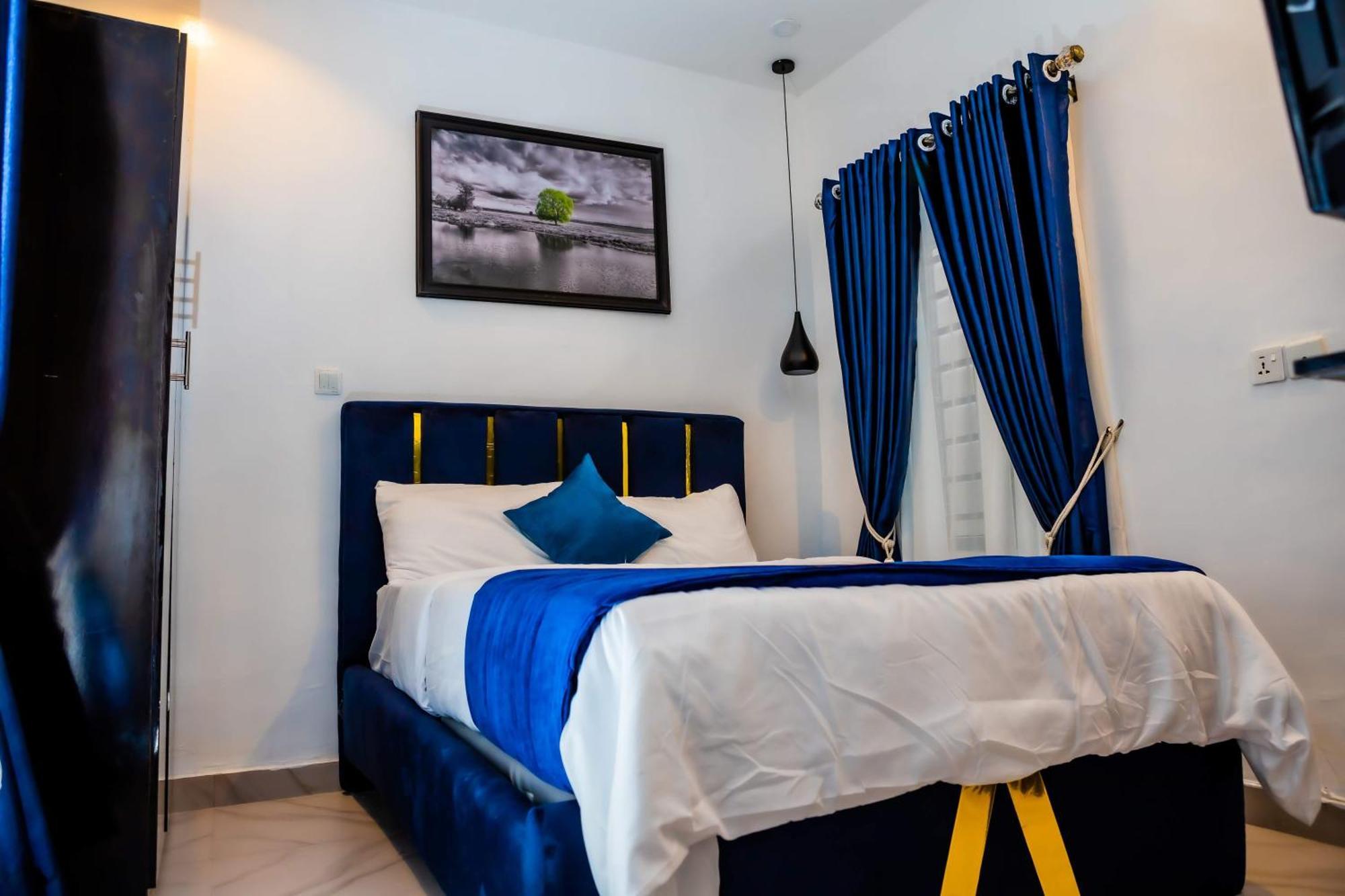 El Elyon Hotel And Suites Lagos Dış mekan fotoğraf