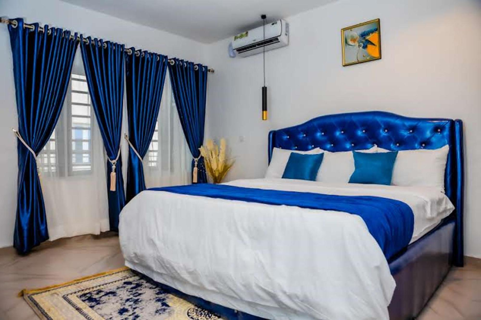 El Elyon Hotel And Suites Lagos Dış mekan fotoğraf